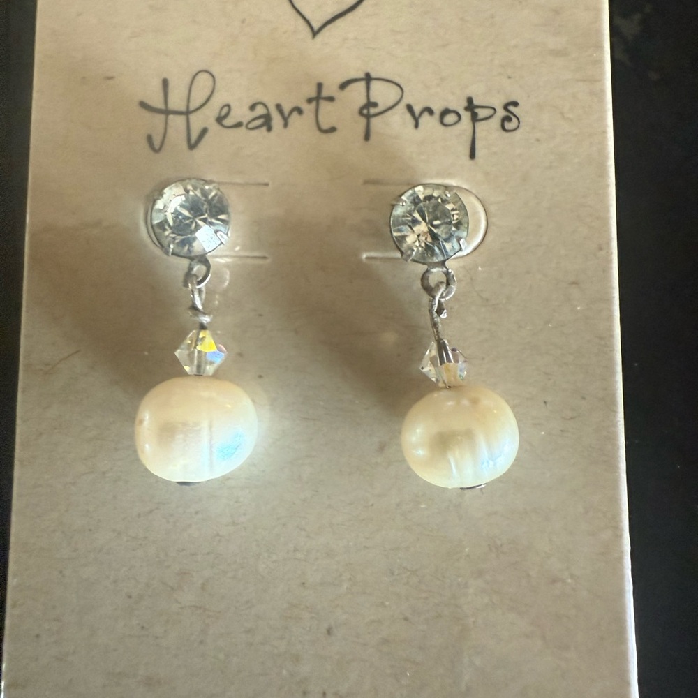 Freshwater pearl and Silver Earrings